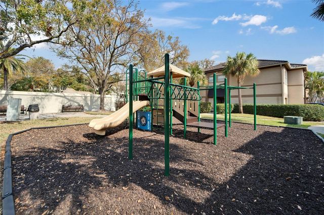 895 NORMANDY TRACE ROAD 895, Tampa, FL 33602