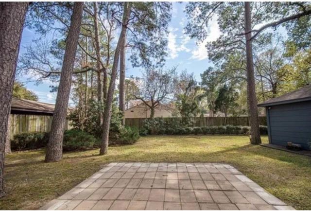 5715 Pinewood Springs Drive, Houston, TX 77066