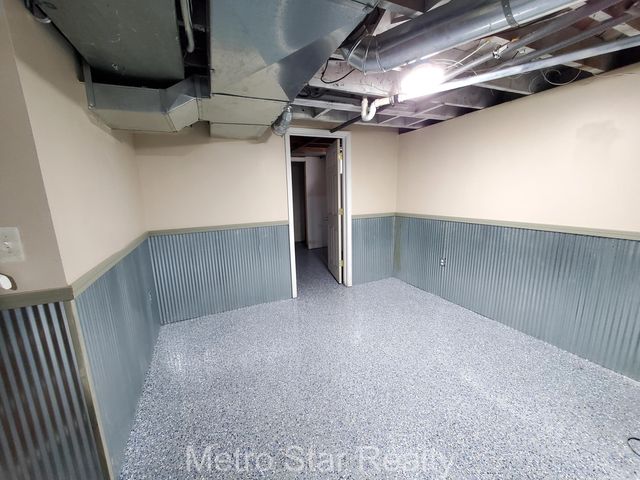 315 N Minerva Avenue, Royal Oak, MI 48067