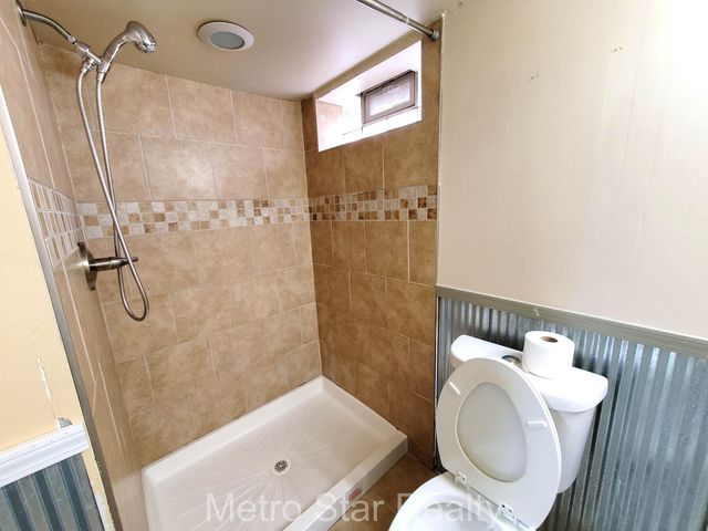 315 N Minerva Avenue, Royal Oak, MI 48067