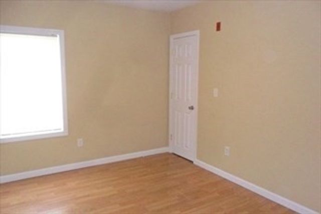 848 Waverly St 4, Framingham, MA 01702