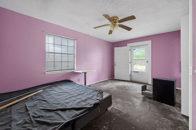 401 Peach Street, Sanger, TX 76266