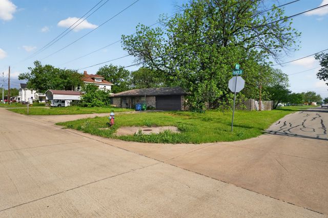 401 Peach Street, Sanger, TX 76266