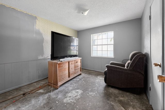 401 Peach Street, Sanger, TX 76266