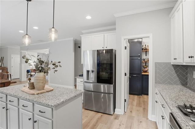 6175 Providence Lake Drive, Gainesville, GA 30506