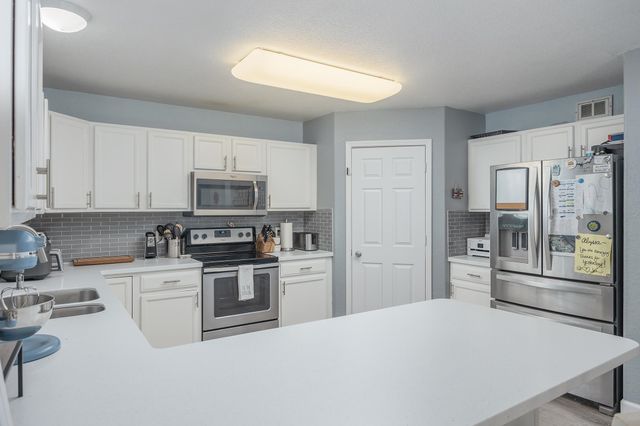 2418 GOLF COURT, North Pole, AK 99705