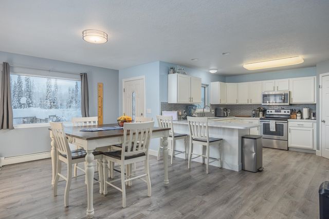 2418 GOLF COURT, North Pole, AK 99705