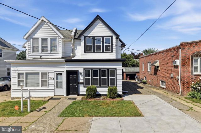 917 OAKMONT ST, Philadelphia, PA 19111
