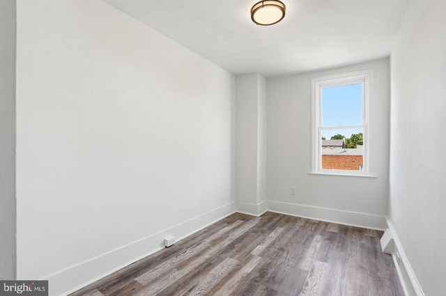 917 OAKMONT ST, Philadelphia, PA 19111