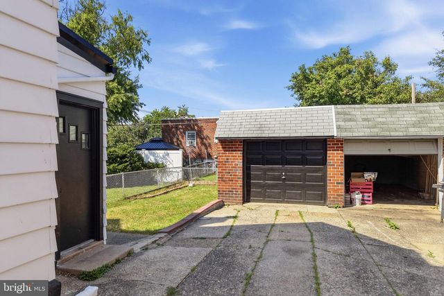 917 OAKMONT ST, Philadelphia, PA 19111