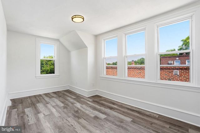 917 OAKMONT ST, Philadelphia, PA 19111
