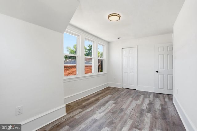 917 OAKMONT ST, Philadelphia, PA 19111