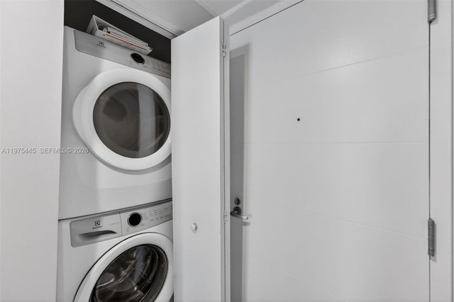 16385 Biscayne Blvd 2920, North Miami Beach, FL 33160