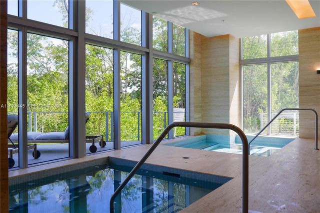 16385 Biscayne Blvd 2920, North Miami Beach, FL 33160