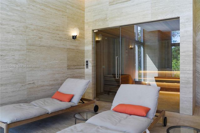 16385 Biscayne Blvd 2920, North Miami Beach, FL 33160