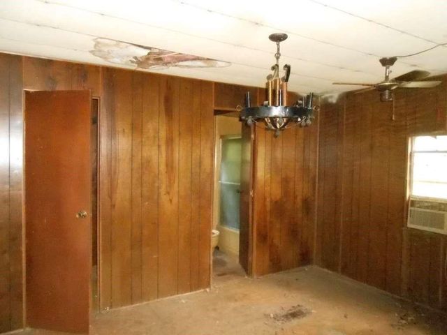 164 County Road 162, Bay City, TX 77414