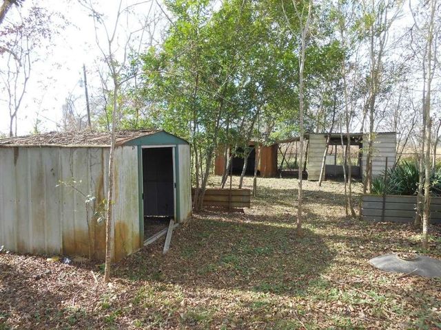 164 County Road 162, Bay City, TX 77414