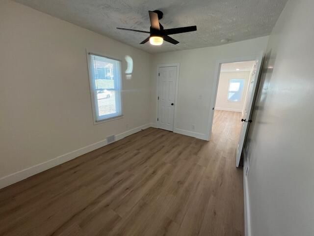 235 E ORCHARD Avenue, Council Bluffs, IA 51503