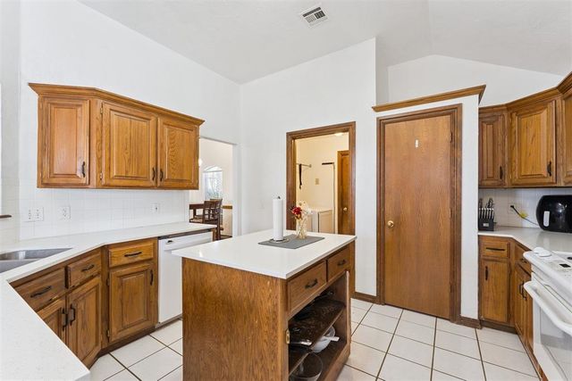 3013 Weymouth Way, Norman, OK 73071