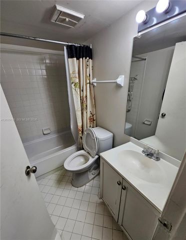 3465 NW 44th St 103, Oakland Park, FL 33309