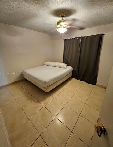 3465 NW 44th St 103, Oakland Park, FL 33309