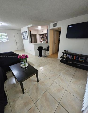3465 NW 44th St 103, Oakland Park, FL 33309