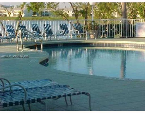 3465 NW 44th St 103, Oakland Park, FL 33309