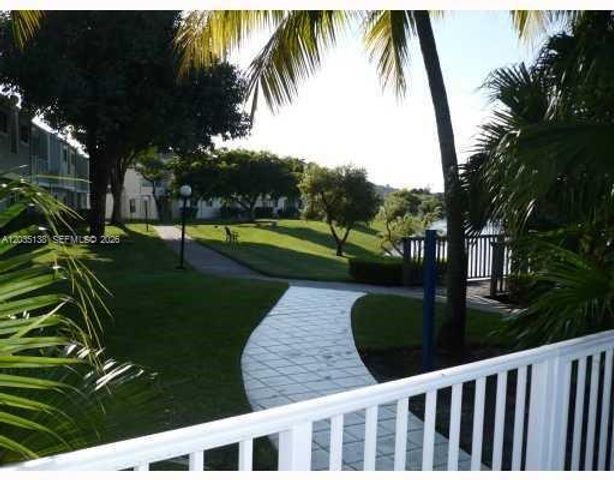 3465 NW 44th St 103, Oakland Park, FL 33309