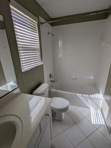 9015 Alexandra Circle, Wellington, FL 33414