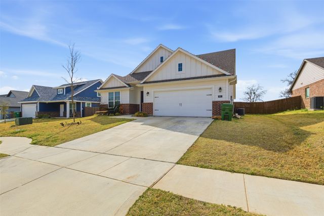 801 Taliaferro Trail, Springtown, TX 76082