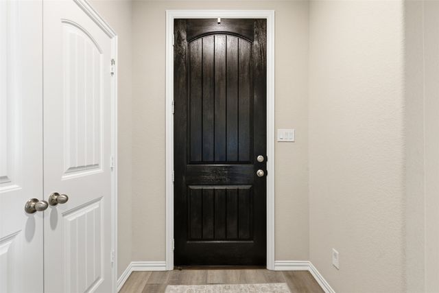 801 Taliaferro Trail, Springtown, TX 76082