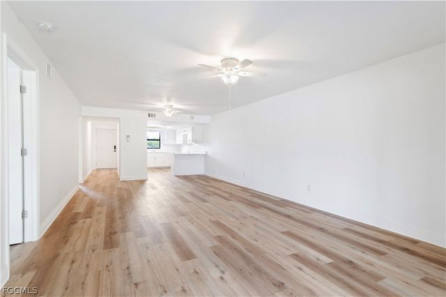 10022 Oxfordshire LN 101, Fort Myers, FL 33908