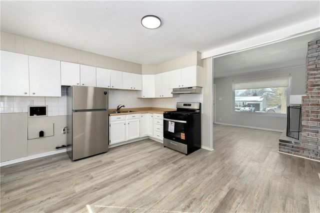 6307 E 153RD Street, Grandview, MO 64030