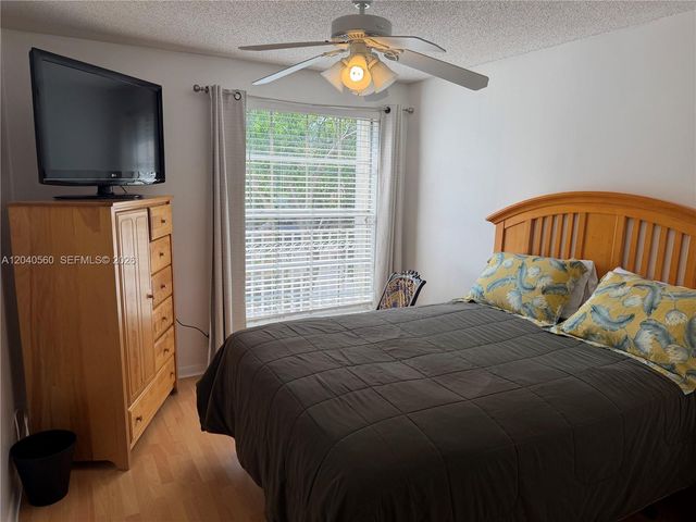 1335 Seagrape Cir, Weston, FL 33326