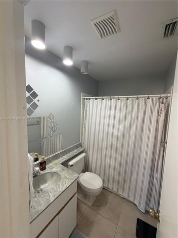 1335 Seagrape Cir, Weston, FL 33326