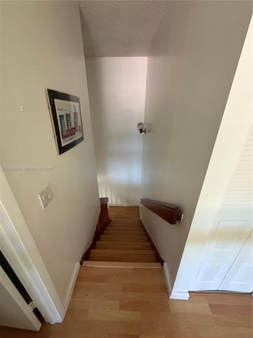 1335 Seagrape Cir, Weston, FL 33326