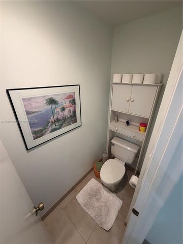 1335 Seagrape Cir, Weston, FL 33326