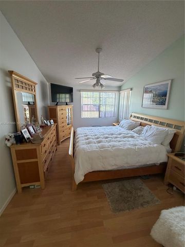 1335 Seagrape Cir, Weston, FL 33326