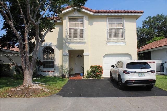 1335 Seagrape Cir, Weston, FL 33326