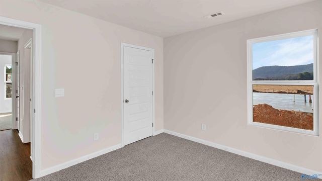 9923 Sequoyah Cove Drive SE, Owens Cross Roads, AL 35763