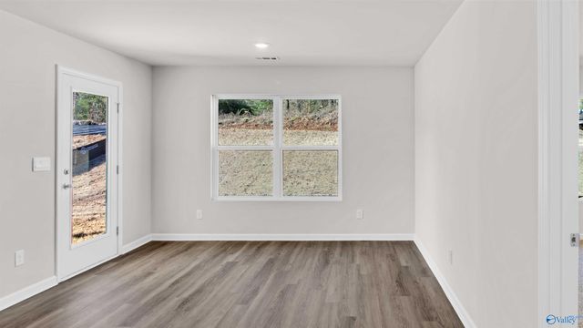 9923 Sequoyah Cove Drive SE, Owens Cross Roads, AL 35763