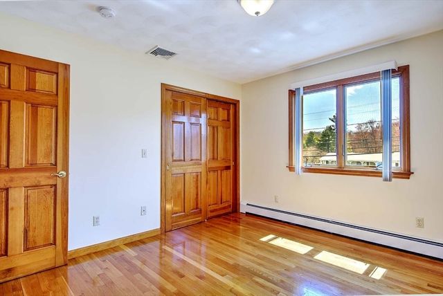 794 County, Seekonk, MA 02771