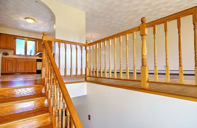 794 County, Seekonk, MA 02771