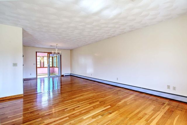 794 County, Seekonk, MA 02771