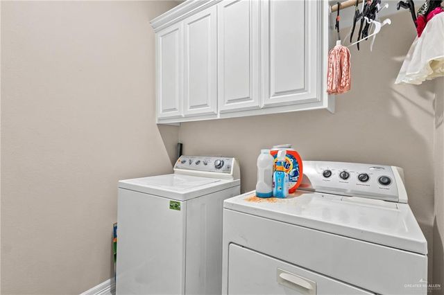 1904 E Ridgeway Circle, Edinburg, TX 78542
