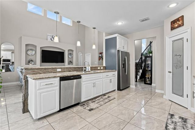 1904 E Ridgeway Circle, Edinburg, TX 78542