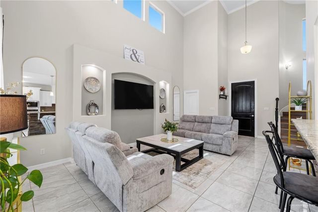 1904 E Ridgeway Circle, Edinburg, TX 78542