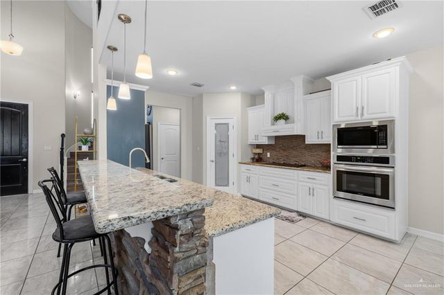 1904 E Ridgeway Circle, Edinburg, TX 78542