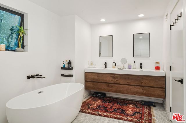 13019 Sky Valley Road, Los Angeles, CA 90049