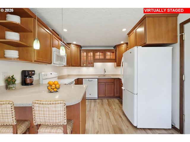 1596 Nw RIVERVIEW Ave, Gresham, OR 97030